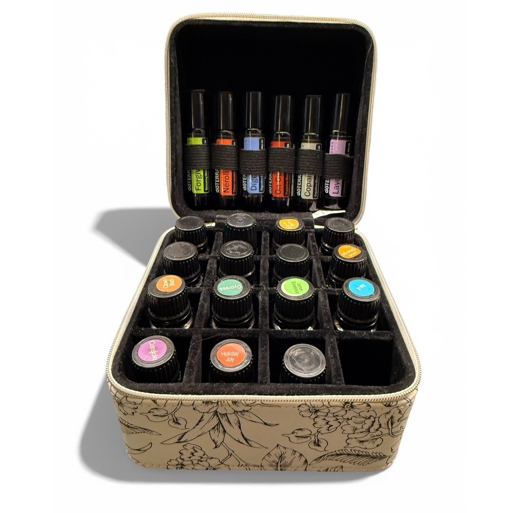DoTerra Lot of 21 Essential‎ Oils, Roll Ons and Case-See Listing for Details